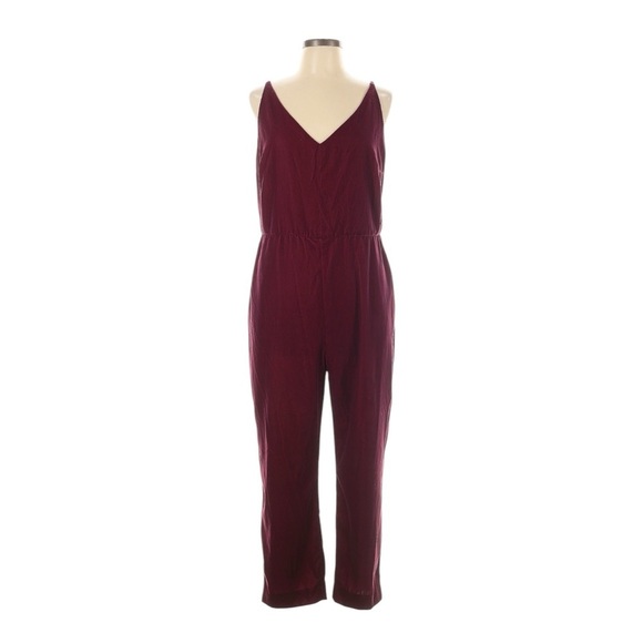 Banana Republic Strappy Jumpsuit Size 12 NWT Burgundy V-Neck Elegant w/Pockets - Picture 1 of 10